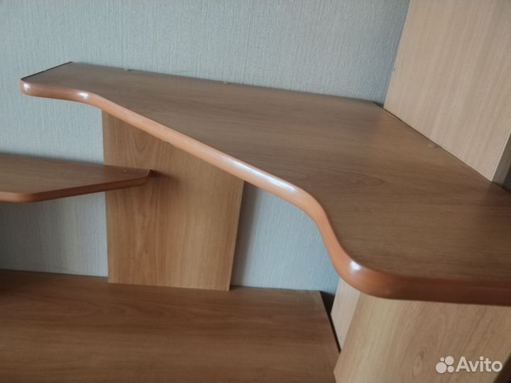 Стол письменный