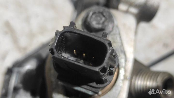 Датчика давления топлива Toyota Land Cruiser 300