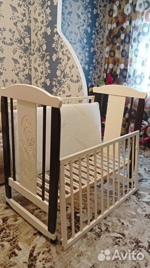 Детская кроватка
