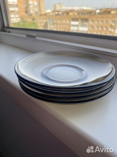 Чайные блюдца