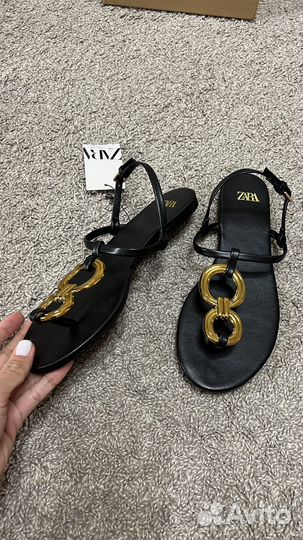 Сандалии Zara новые 39