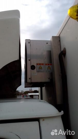 Ниссан Атлас