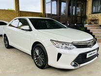 Toyota Camry 2.5 AT, 2017, 132 500 км, с пробегом, цена 2 350 000 руб.