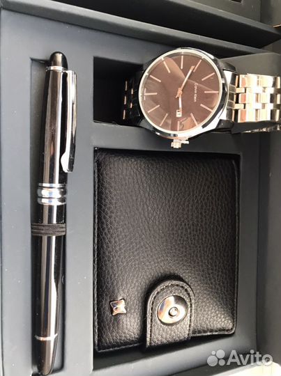 Подарочные наборы с часами