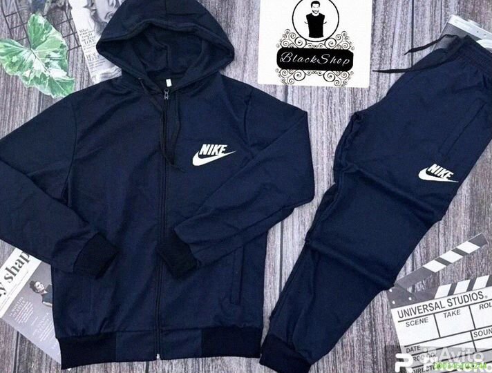 Спортивный костюм