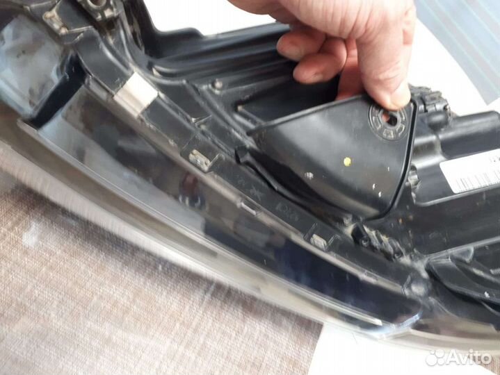 Фара левая Mitsubishi outlander 3