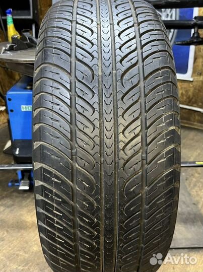 Bfgoodrich Macadam T/A 255/60 R17 106V