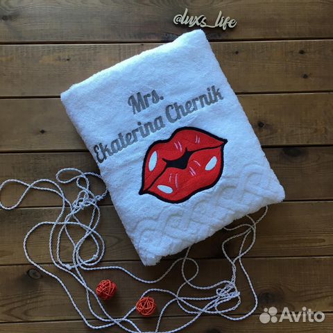 Махровое полотенце с именной вышивкой на заказ