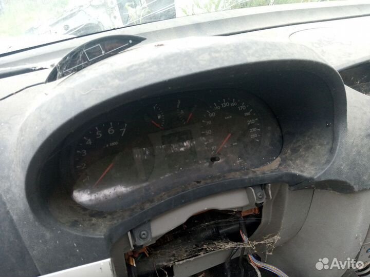 Панель приборов Renault Symbol Clio
