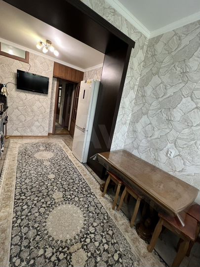 3-к. квартира, 84 м², 2/5 эт.