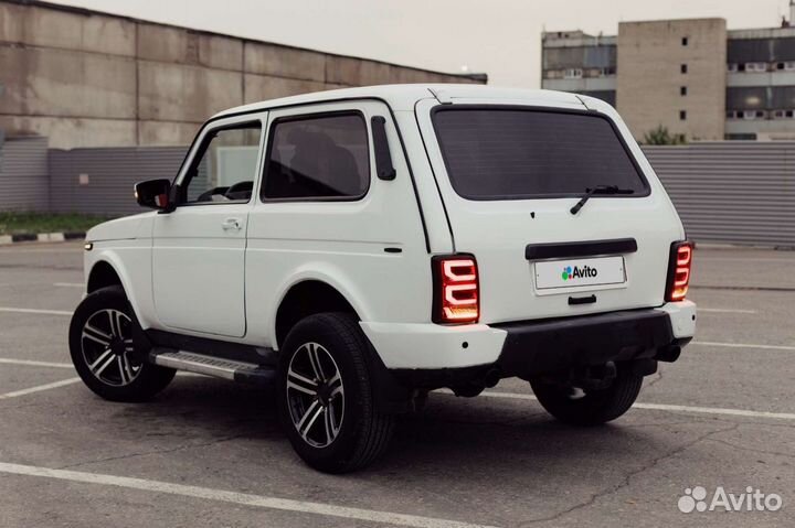 LADA 4x4 (Нива) 1.7 МТ, 2009, 124 000 км