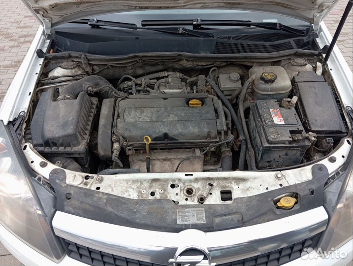 Opel Astra GTC 1.8 МТ, 2010, 291 000 км