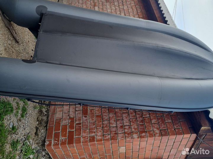 Лодка с мотором