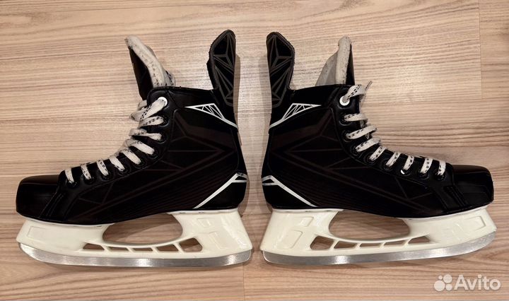 Коньки Bauer Supreme s140