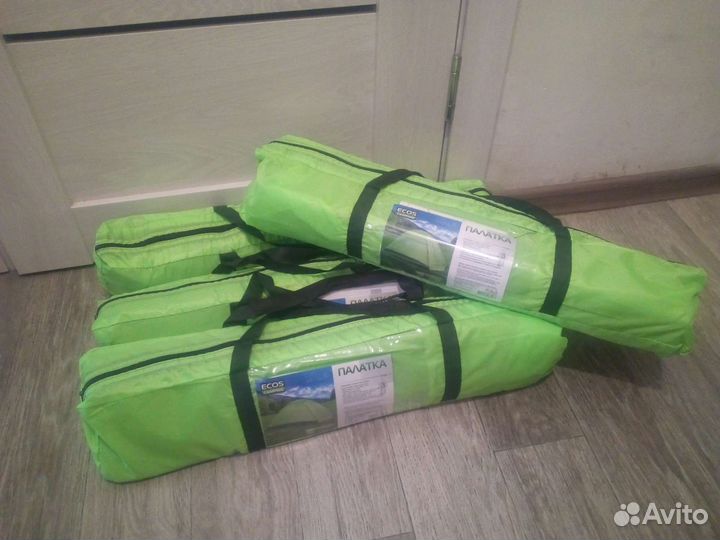 Палатка трехместная