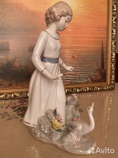 Фарфоровые статуэтки