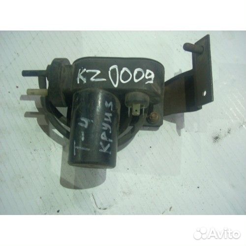 Вакуумный насос круиз контроля VW Transporter T4