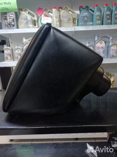 Подлокотник на Hyundai Solaris