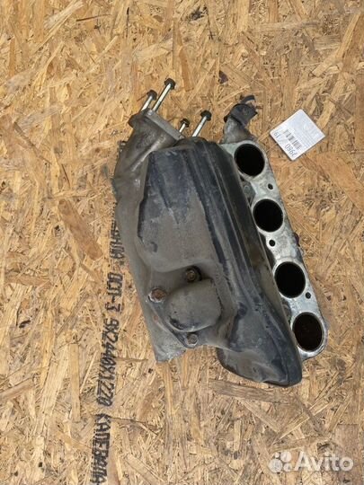 Впускной коллектор передний Honda Cr-V III 2.4
