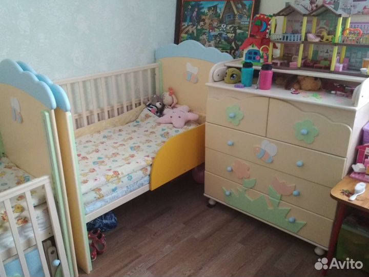 Детская кроватка