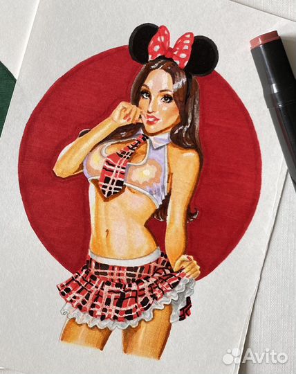 Девушка с ушками Микки Мауса и официантка