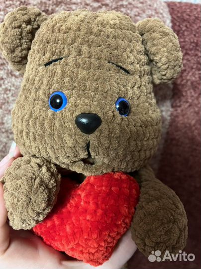 Игрушка медведь вязанный