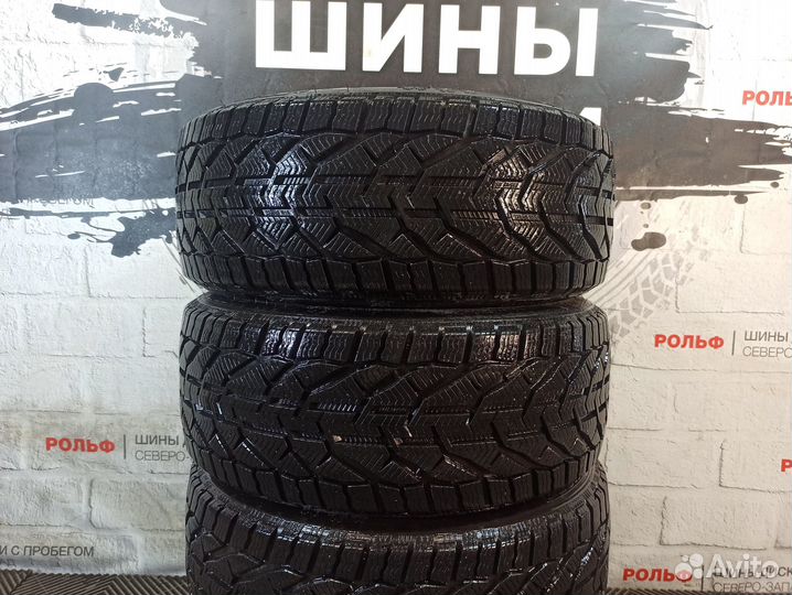Tigar Winter 235/45 R18 98T