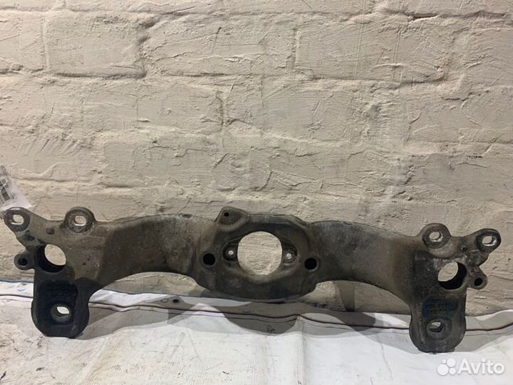 Кронштейн кпп Audi A4 B7 2005-2007 седан 2.0 BRE