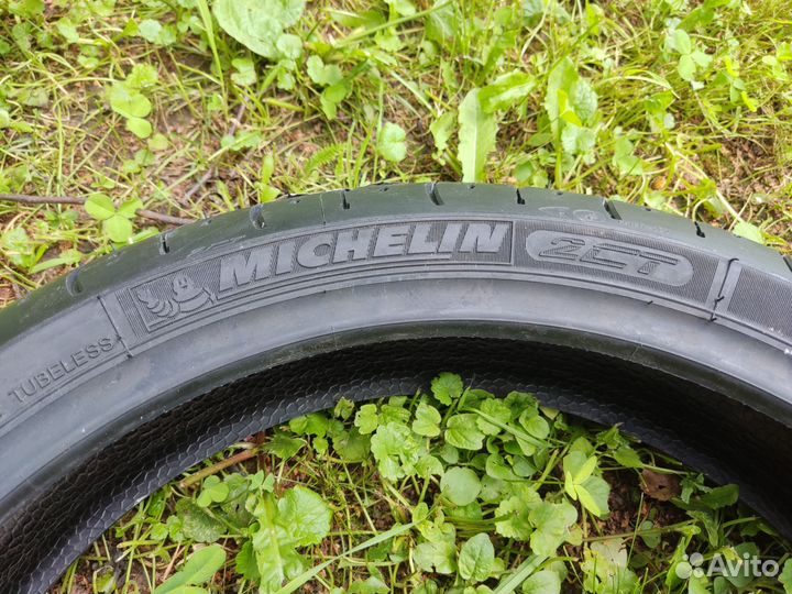 Michelin pilot Road 4 / 120 70 R17