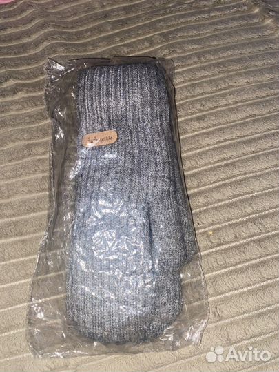 Варежки новые