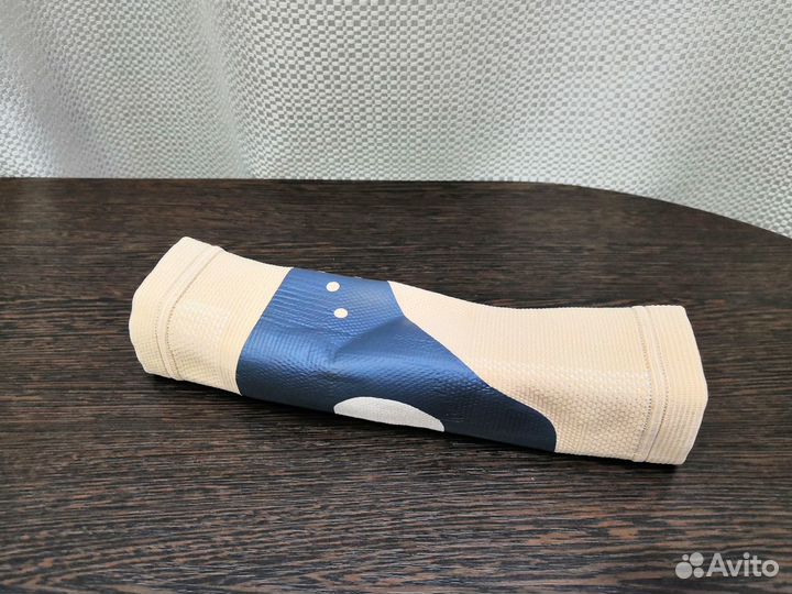 Бандаж на голеностоп по типу кинезиотейпов