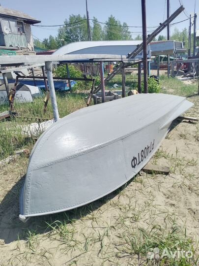 Лодка Казанка м