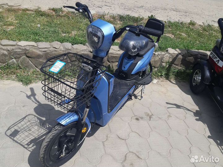 Продаю электро велосипед.электросамокат
