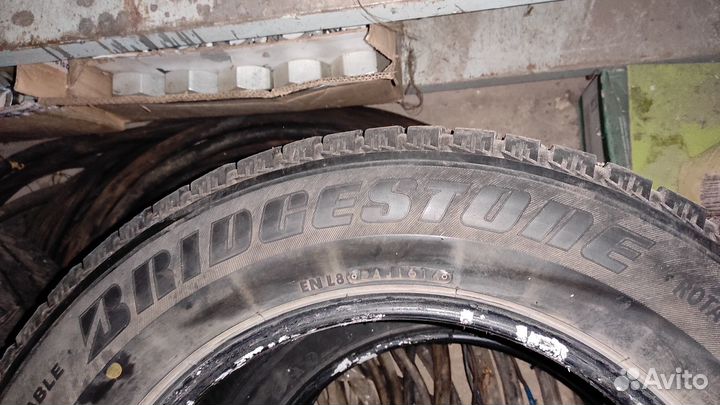 Bridgestone Ice Cruiser 7000 235/65 R17