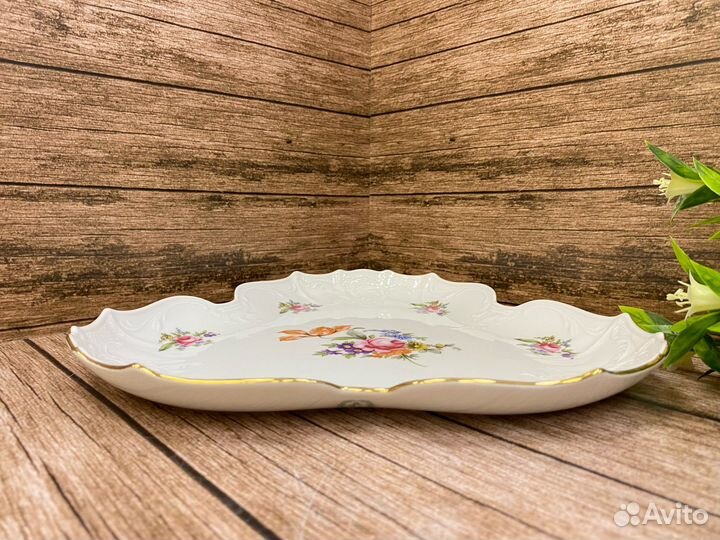 Поднос треугольный 