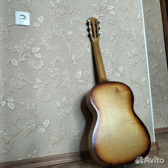Классическая гитара бу