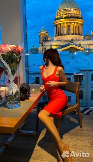 Платье бандажное красное