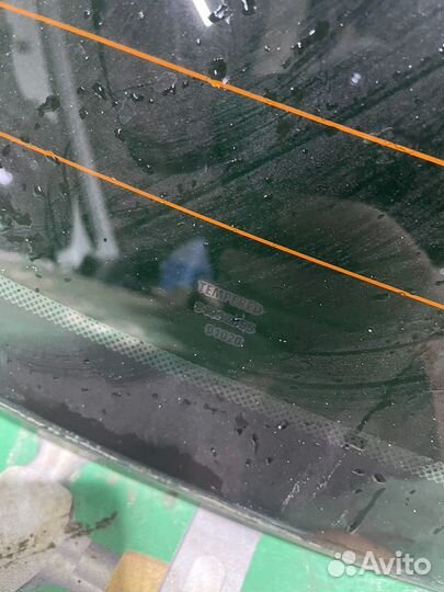 Заднее стекло Hyundai Accent