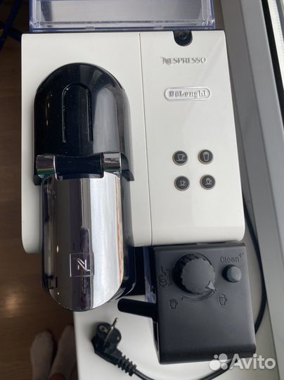 Кофемашина nespresso с капучинатором