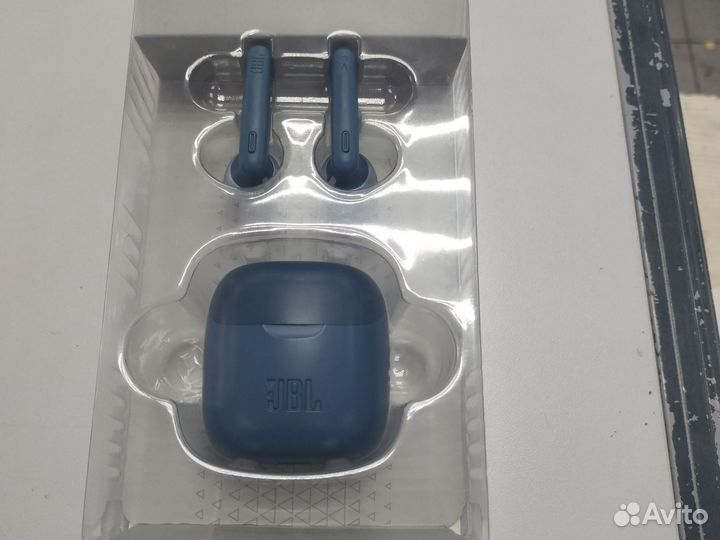 Беспроводные наушники JBL