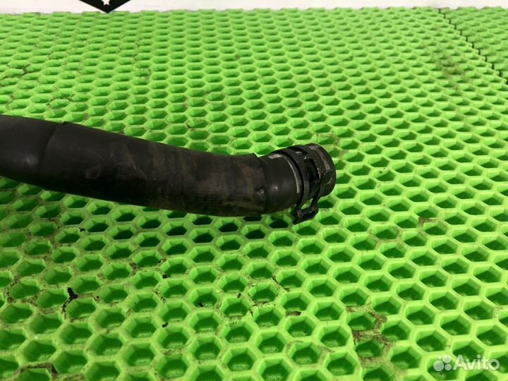 Патрубок системы охлаждения