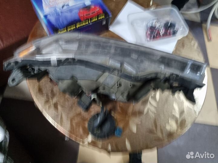 Фара левая на митсубиси lancer 10