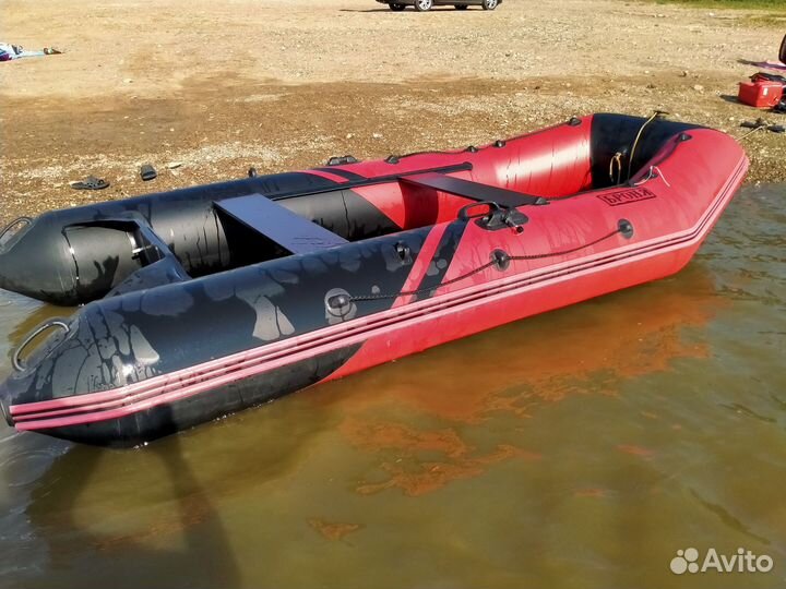 Лодка Броня 320 ск