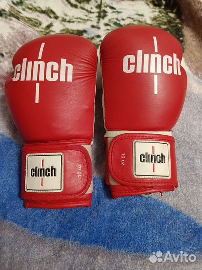 Боксерские перчатки clinch