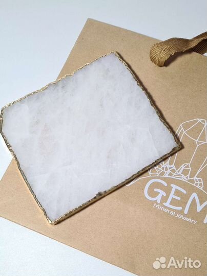 Срез кварца (горный хрусталь)