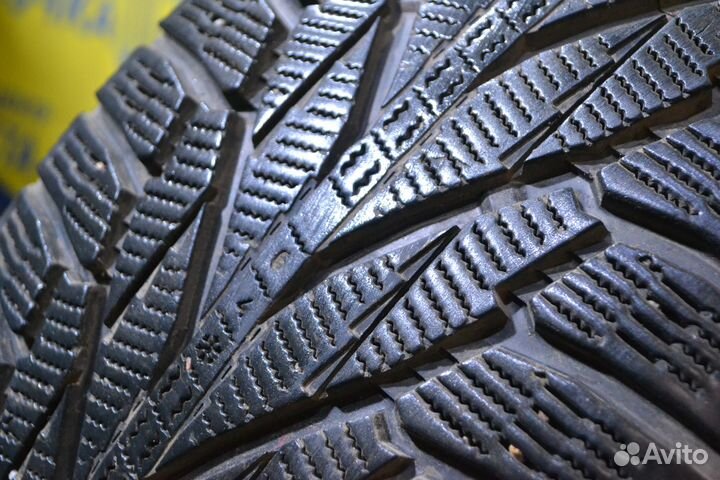 Nokian Tyres Hakkapeliitta R2 SUV 235/55 R19