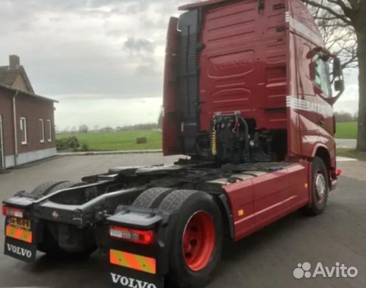 Pазбираем грузовик Volvo FH 2008-2013