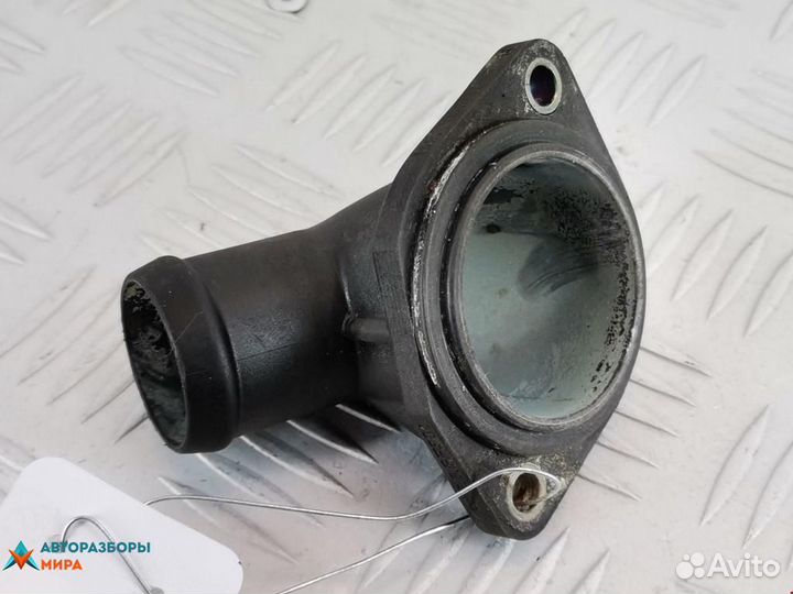 Корпус термостата Volkswagen Passat B5 2000