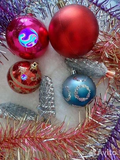 Елочные игрушки,25 шаров и плюс игрушки