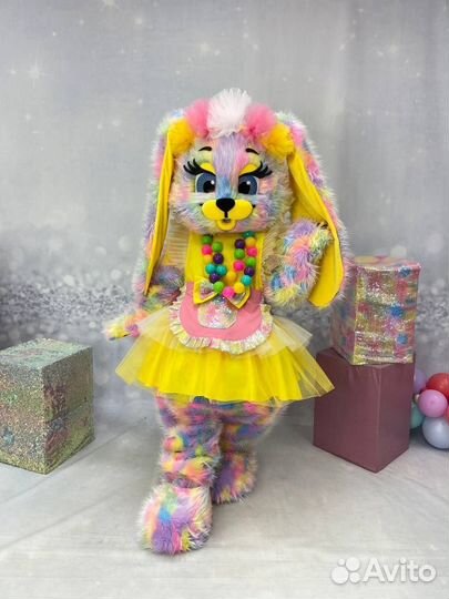 Ростовая кукла. Чебурашка. Белый медведь